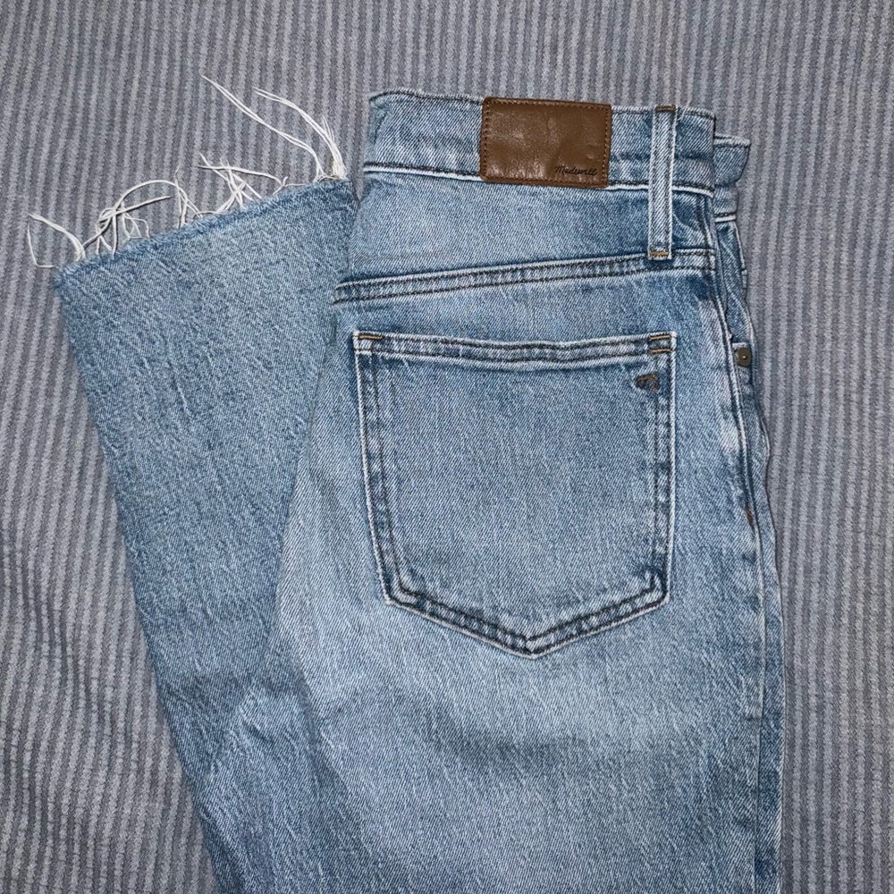 27 TALL Madewell Ankle Cropped Jeans - Picture 2 of 6